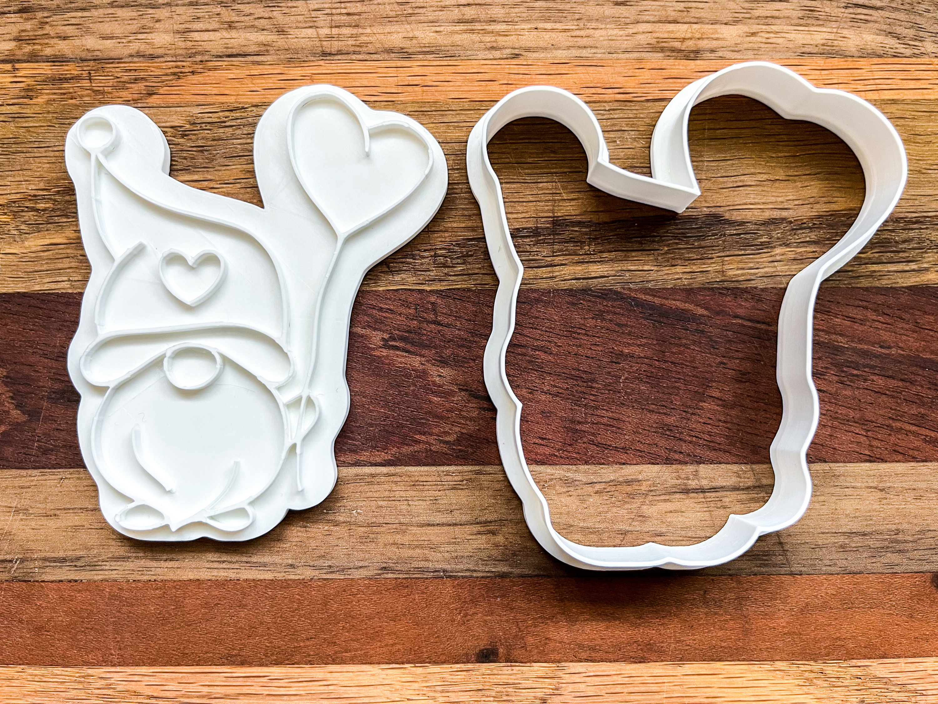 Gnome Heart Balloon Cookie Cutter & Stamp Set - 4" Detailed Valentine's Day Baking Tool for Cookies, Fondant & Clay Crafts